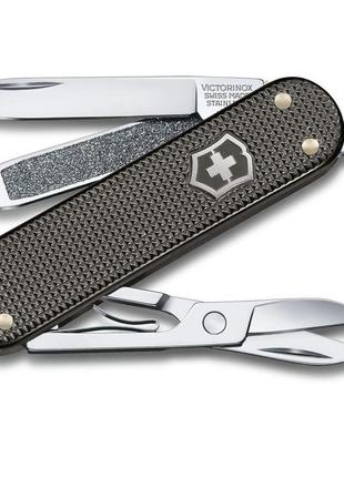 Ніж victorinox classic sd alox limited edition thunderсірий (0.6221.l22)