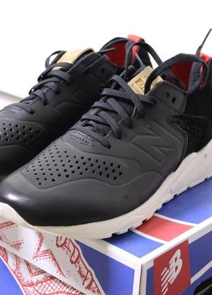 Чоловічі спортивнаые кросівки new balance mrt580dk