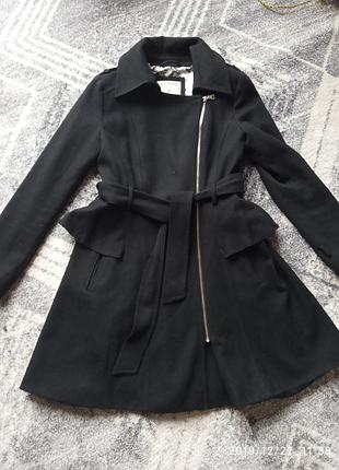 Пальто guess