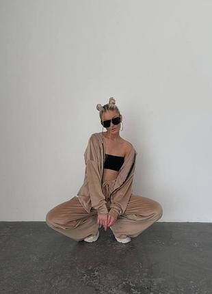 Женский велюровый спортивный костюм3 фото
