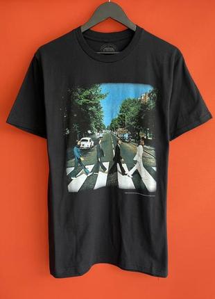 The beatles 2010 vintage merch оригінал чоловіча футболка мерч розмір m б у