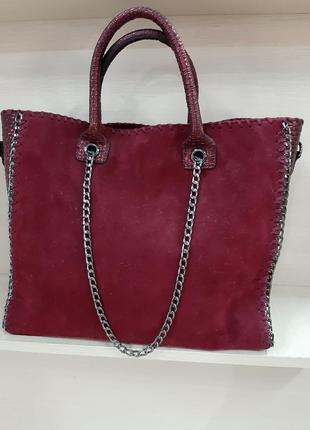 Яркий шоппер цвета марсала