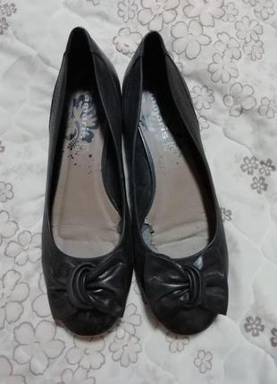 Туфли балетки кожаные tamaris 42 размер стелька 27.5см2 фото
