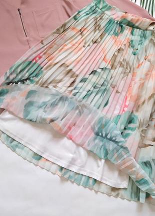 Плиссированная юбка миди пастельный акварельный цветочный принт, плиссе, на подкладке3 фото