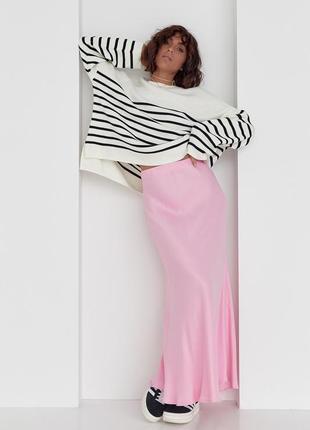 Длинная атласная юбка макси на резинке розовая