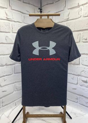 Футболка under armour