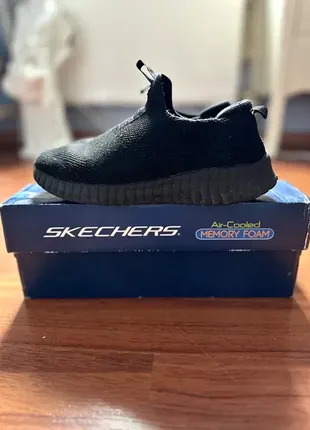 Детские кроссовки skechers