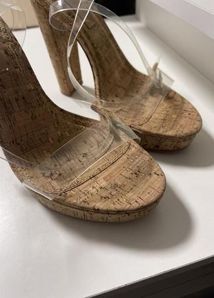Босоножки на каблуке asos с силиконовыми ремешками7 фото