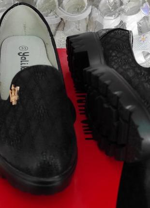 Чорні туфлі лофери на платформі для дівчинки