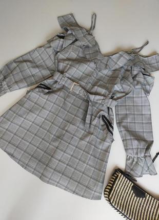 Missguided плаття в клітинку із поясом з відкритими плечима