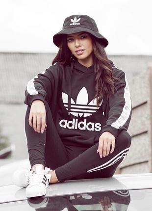 Худі від adidas, оригінал🖤8 фото