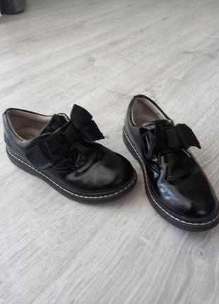 Полностью кожаные лоферы,туфли на девочку