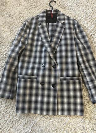 Брючный костюм бренда imperial