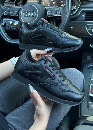 Reebok classic black