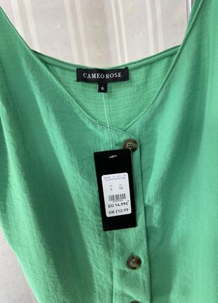 Зелёная майка на тонких бретелях и пуговицах, легкая блуза, топ маечка3 фото