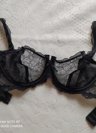 Бюстгальтер