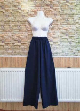 Длинные легкие брюки палаццо