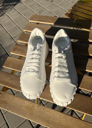 Белые кроссовки/базовая модель/ наложка6 фото
