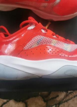 Кроссовки nike UIVERSITY jordan,оригинал3 фото