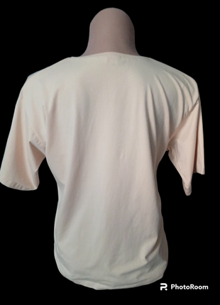 Женская футболка классическая бежевая с принтом новая пайетки звезда спущенное плечо оверсайз прямой крой короткие рукава новая туречковатая хлопок трикотажная2 фото