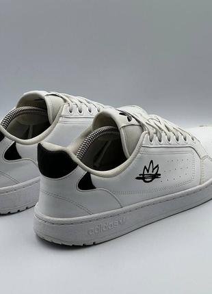 Оригинальные кеды

adidas originals5 фото