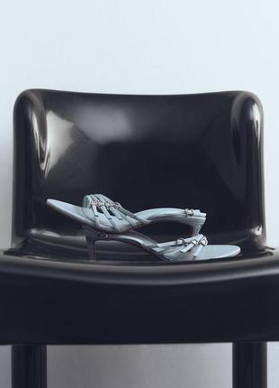 Блакитні жіночі босоніжки з пряжками та ремінцями zara new