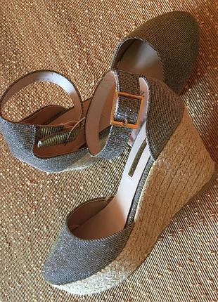 Босоножки. эспадрильи .