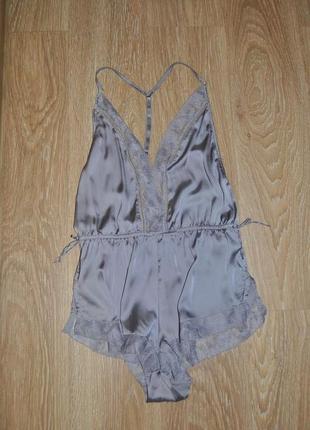 Атласная кружевная пижама с открытой спиной комбинезон