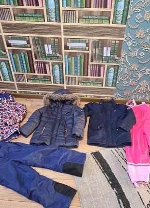 Продам лот верхней одежды на девочку 122-128 см.