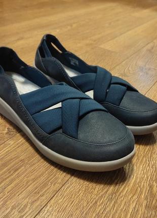 Слипоны лоферы туфли мокасины clarks 26,7