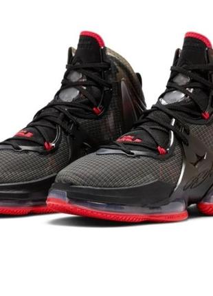 Женские или подростковые кроссовки nike Club lebron 19. новые, оригинал!