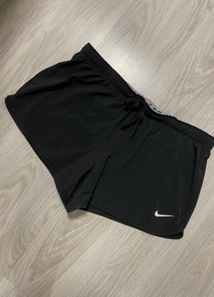 Жіночі спортивні шорти nike running shorts just do it