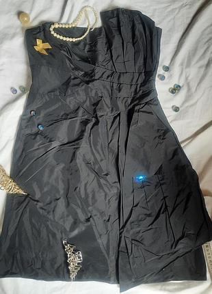 Нарядное брендовое платье (с добавлением в состав ткани шелка)