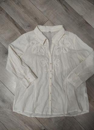 Блуза легкая с элементами вышивки2 фото