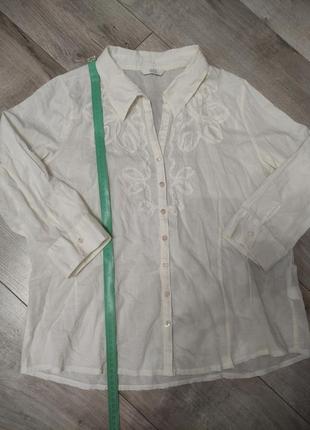 Блуза легкая с элементами вышивки4 фото
