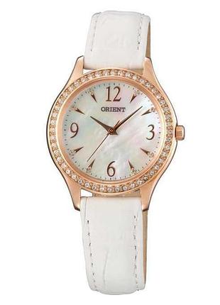 Жіночий годинник orient fqc10005w0