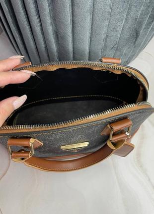 Женская черная сумочка guess brown bag, на плечо3 фото