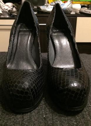 Carvela кожаные туфли под змеиную чешую 24.5 см3 фото