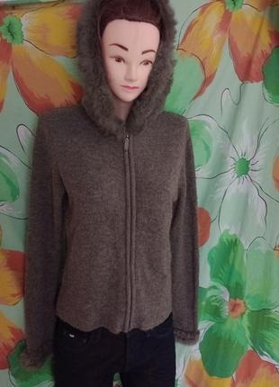 Фирменная кофта с капюшоном ставки меха на змейке шерстянная