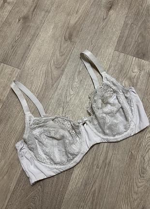 Бюстгальтер на косточках 38dd