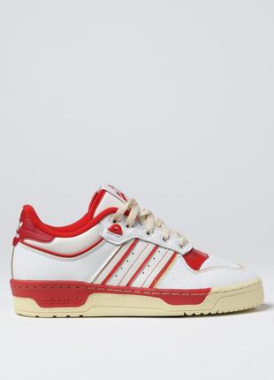 Кожаные мужские белые кроссовки adidas rivalry low 86

core white team power red 42-43