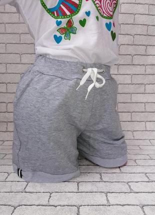 Женские шорты большого размера двухнитка. трикотажные шорты с карманами. размер 3xl. серый1 фото