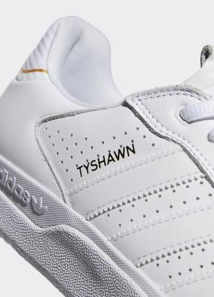 Adidas tyshawn