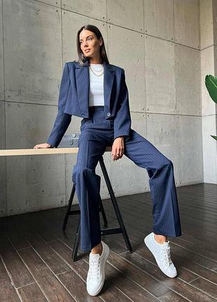 Брючный костюм