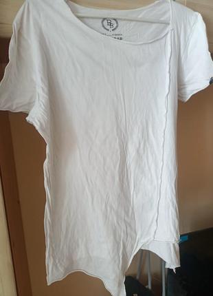 Стильная белая футболка2 фото
