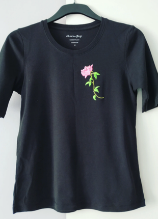 Черная футболка блуза с вышивкой1 фото