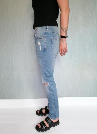 Ідеальні скіні джинси з ефектом потертості4 фото