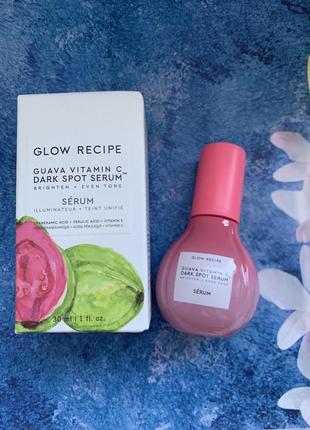 Glow recipe освітлюючий серум guava vitamin c + ferulic dark spot serum