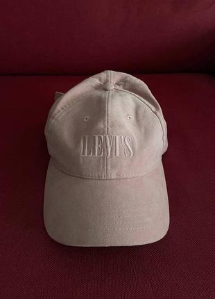 Кепка levi's