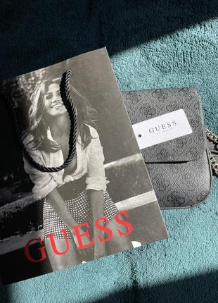 Продам сумочку guess